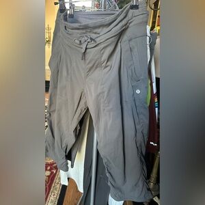 Lululemon Gray Dance Studio Crop